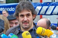 EA cree que Ares quiere "condicionar" el proceso y aprovechar las detenciones para dar a entender que es "trampa"