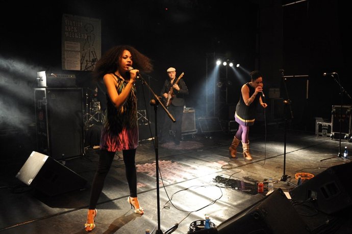 Los Dustaphonics en el Sixties Rock Weekend