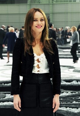La cantante Vanessa Paradis en un desfile de Chanel