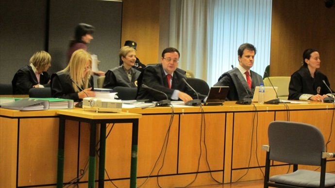 Juicio por el caso Ussía