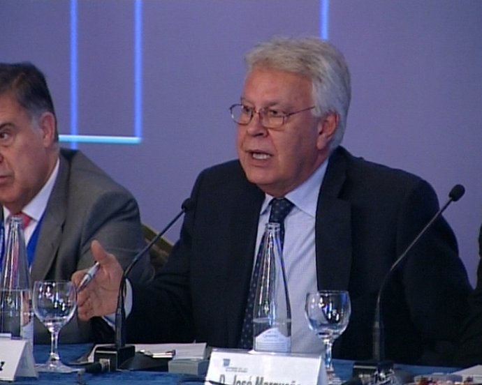 González estima deuda española del 250% del PIB