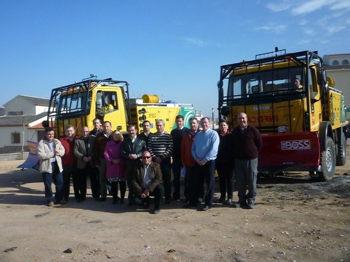 Castro junto a alcaldes de la comarca de Segura y técnicos del Plan Infoca en la