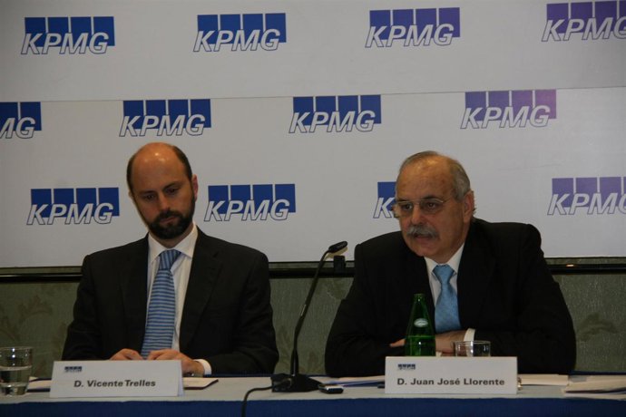 Dos de los responsables de KPMG, en Oviedo