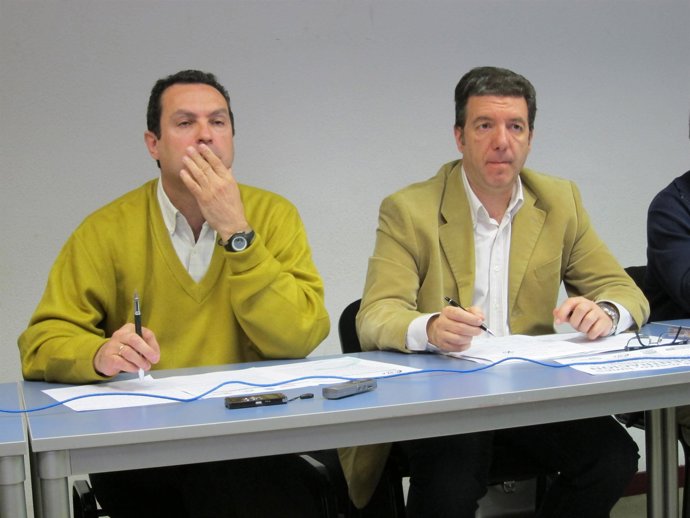 A la derecha, Paco García, de CC.OO. Enseñanza Madrid