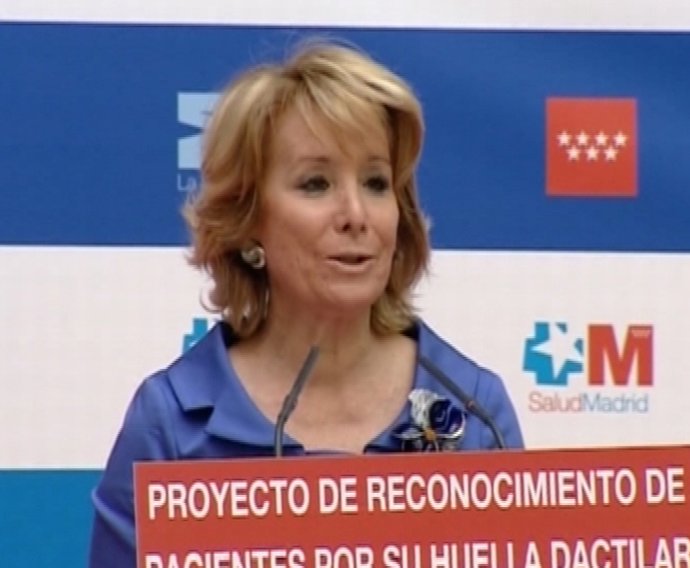 Esperanza Aguirre retoma su actividad política