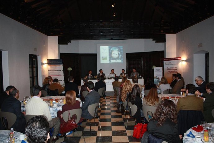 Una de las conferencias del ciclo sobre los valores de la empresa de la UPO
