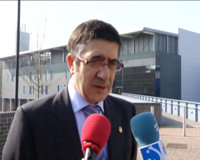 López dice que mantendrá la "firmeza y determinación" frente a ETA tras conocer que querían atentar contra él