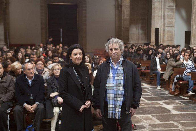 Caballer y Falcones en la Biblioteca Valenciana