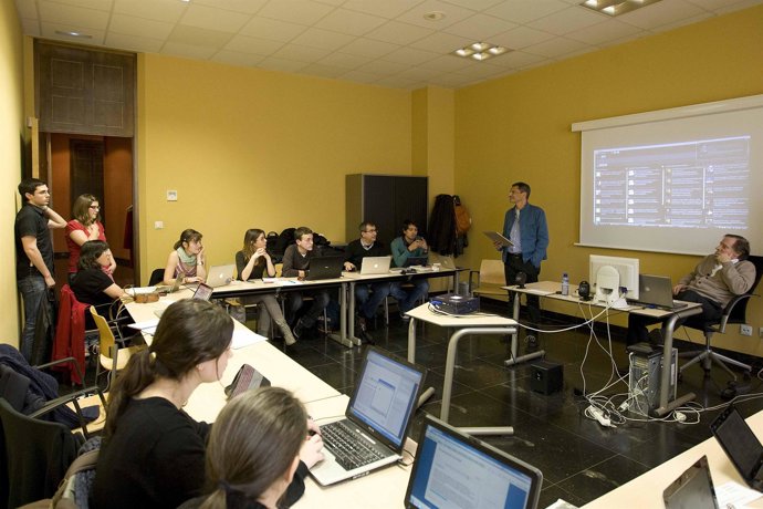 Los periodistas especializados Guillermo Culell y Jean François Fogel han partic