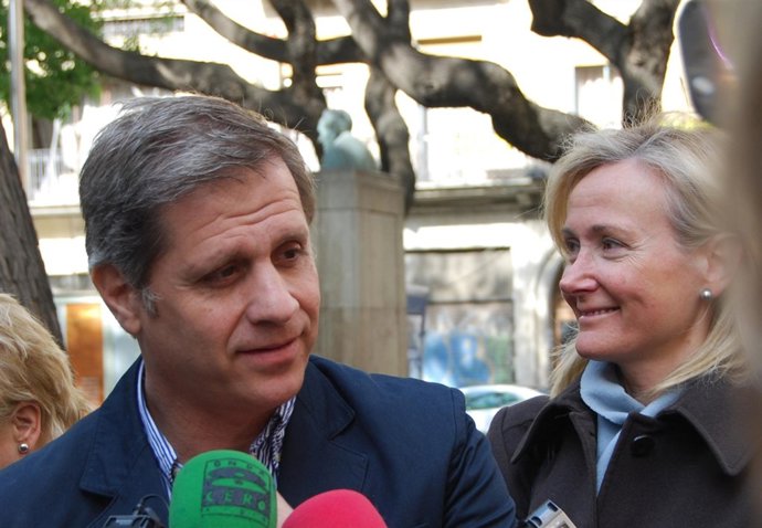 Alberto Fernández y Àngels Esteller (PP)