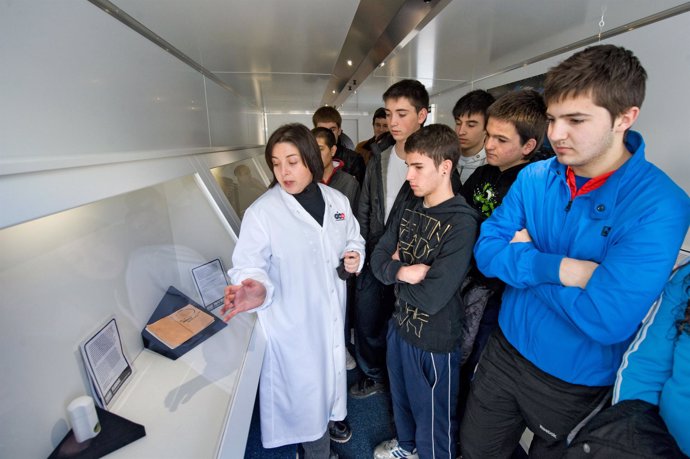 Recala en Pamplona NanoSupermarket, una muestra de inventos del futuro con nanot