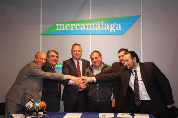 Antonio Aranda (AEHCOS), Rafael Prados (AEHMA), Jaime Touchard (Director General