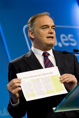 El vicesecretario de Comunicación del PP, Esteban González Pons, comparece este 