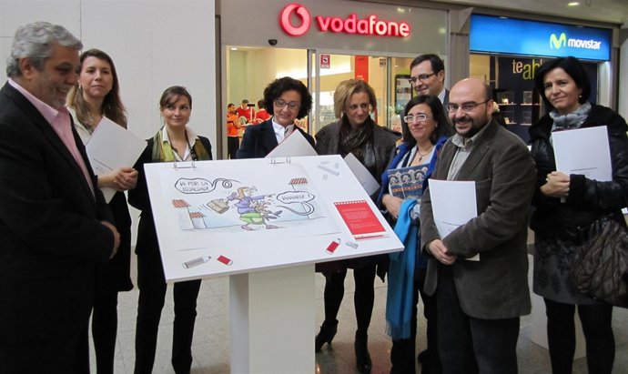 Inauguración de la exposición en Vallsur