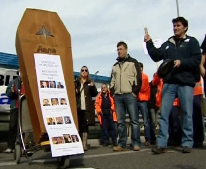 Caceroladas por la privatización de AENA