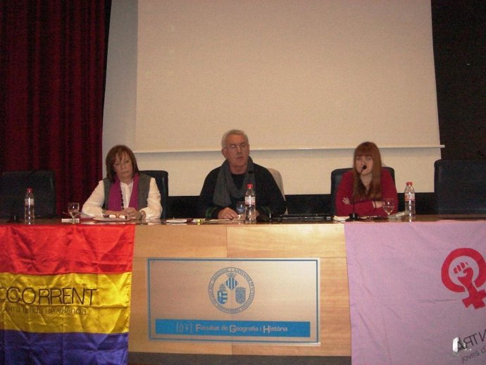 Cayo Lara, en la conferencia en la UV 