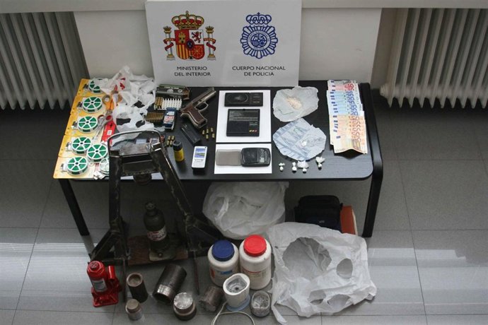 Objetos incautados en la operación