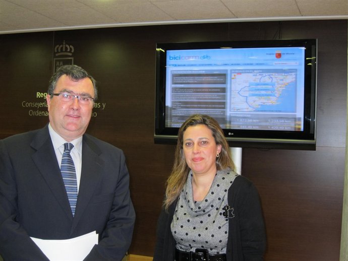 Ballesta y Carmen Sandoval, durante la presentación de la web