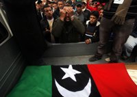 Las fuerzas de Gadafi toman el puerto y el aeropuerto de Es Sider