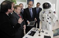 Camps señala que la Generalitat reforzará el apoyo a las pymes como motor de creación de empleo