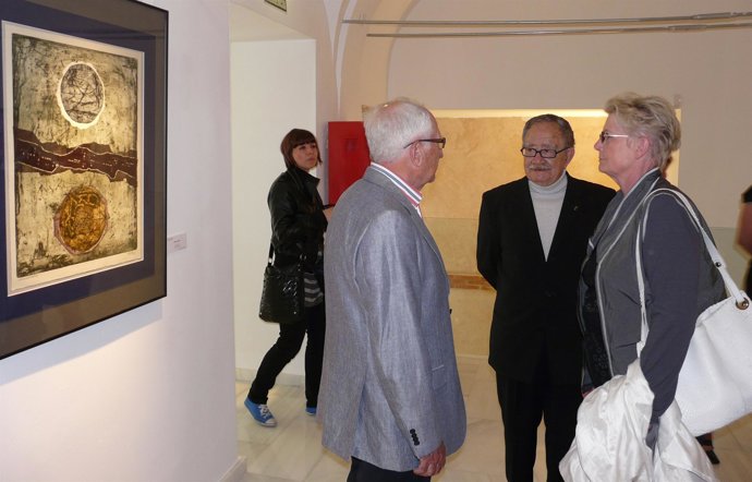 El artista Mariano Rubio en una visita al Museo de Calatayud