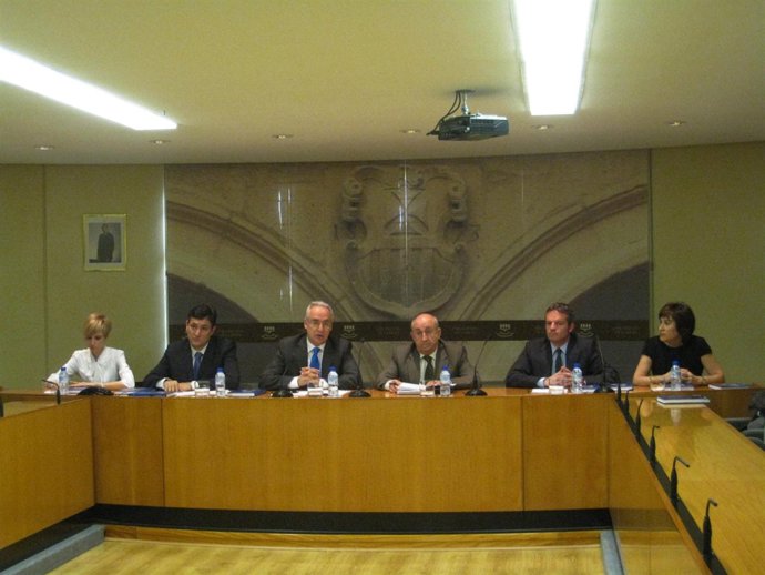 José Ignacio Ceniceros durante la presentación del Diccionario biográfico de los
