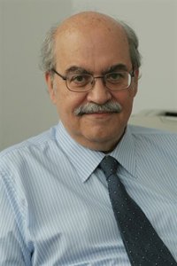 Mas-Colell quita importancia al 'rating' de Moody's y lo atribuye a la mala gestión financiera del tripartito