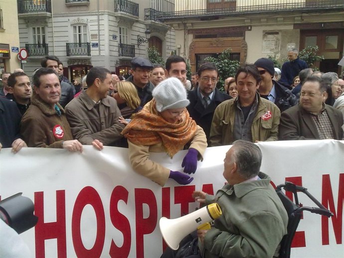 NOTA + FOTO Mónica Oltra: "La Mercantilització De La Sanitat Que Ha Implantat El