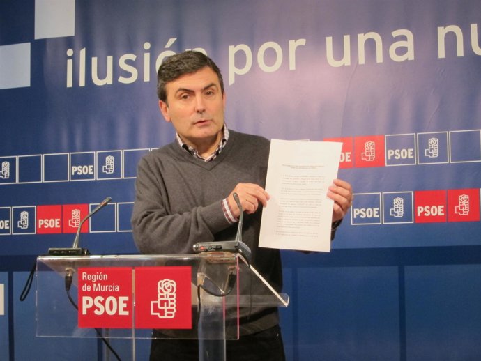 El secretario general del PSRM-PSOE, Pedro Saura