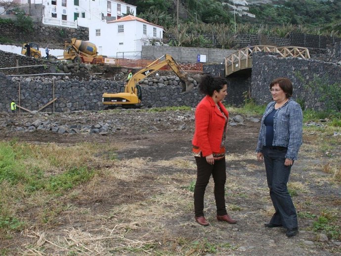 La presidenta del Cabildo de La Palma, Guadalupe González Taño, y la alcaldesa d