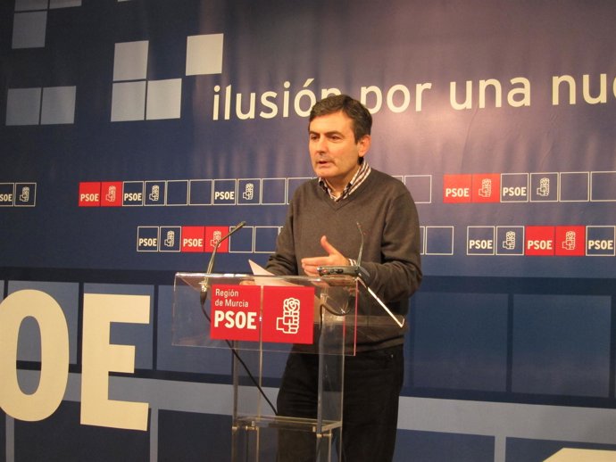 El secretario general del PSRM-PSOE, Pedro Saura