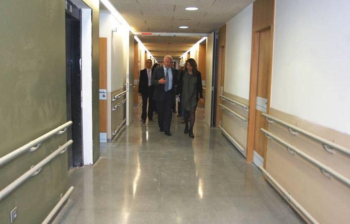 El presidente del Cabildo, Ricardo Melchior, visita el Centro Sociosanitario del