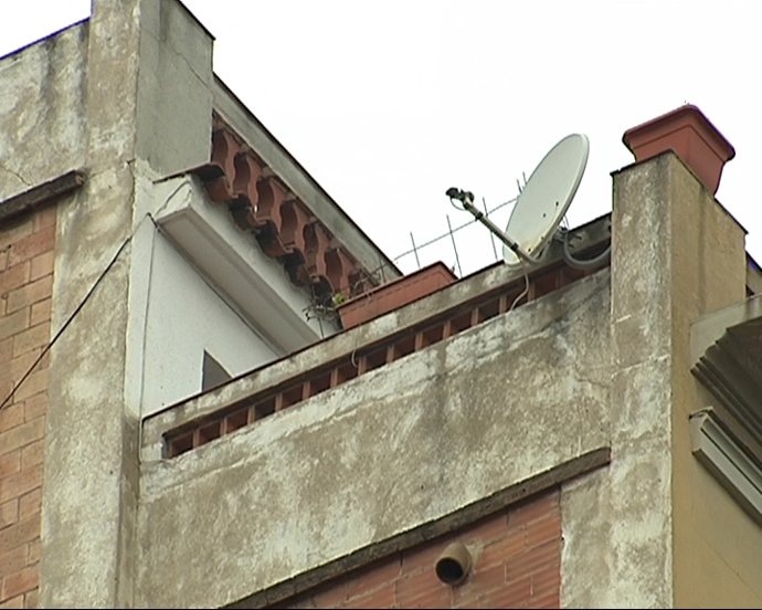 Muere un ladrón tras saltar a una terraza 