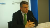 PP, satisfecho de que el presidente de BBK "no se sume a la consigna política del PNV" sobre la fusión de cajas