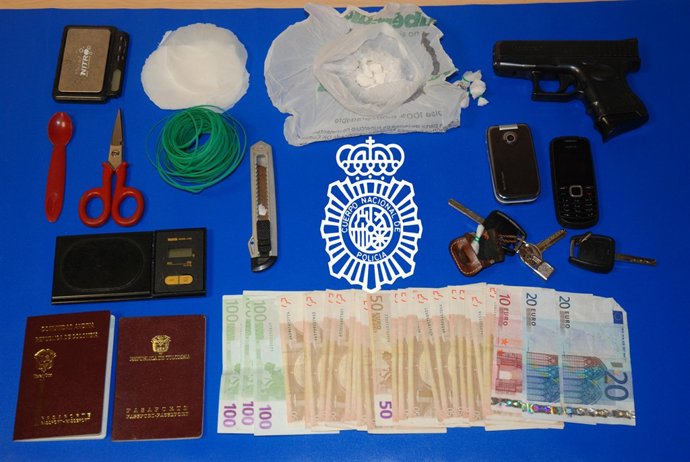 Efectos intervenidos en la 'operación Lupanar' en Castellón.