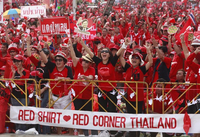Manifestación de los 'camisas rojas' en Bangkok