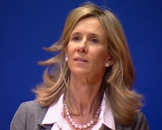 ministra Cristina Garmendia  sobre telescopio europeo en Chile T