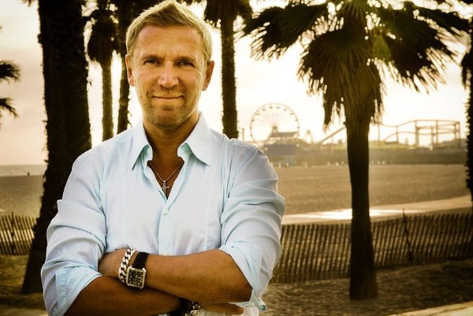 Renny Harlin será homenajeado en la Mostra