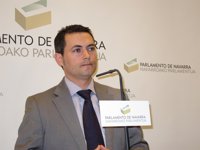 Caro defiende la ley que permite endeudarse a los ayuntamientos y "respeta" el derecho del Gobierno central a recurrirla