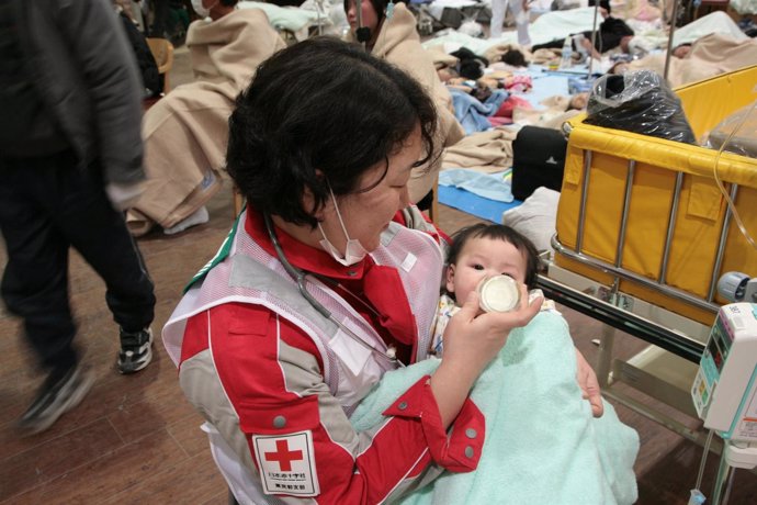 Personal sanitario de Cruz Roja en Japón