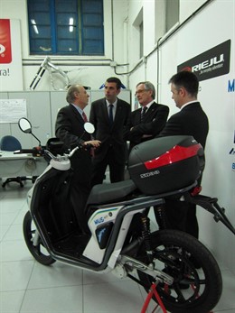 Xavier Trias, en su visita a Rieju