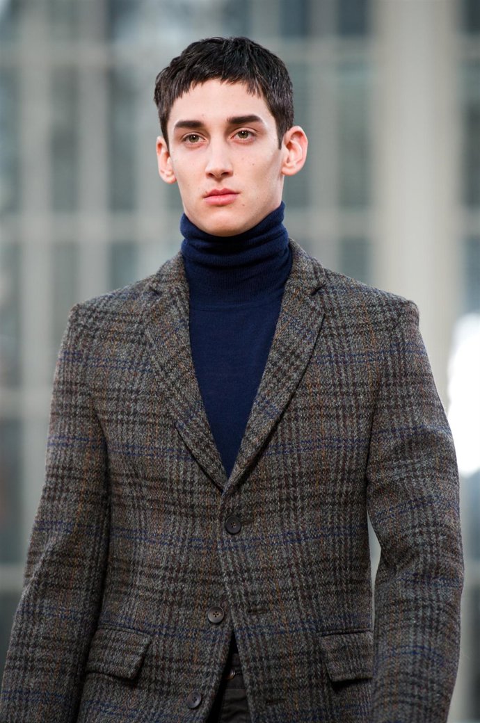 un modelo desfilando en Londres