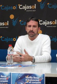Baloncesto/Eurocup.- Plaza (Cajasol): "La eliminatoria hay que jugarla partido a partido, incluso cuarto a cuarto"