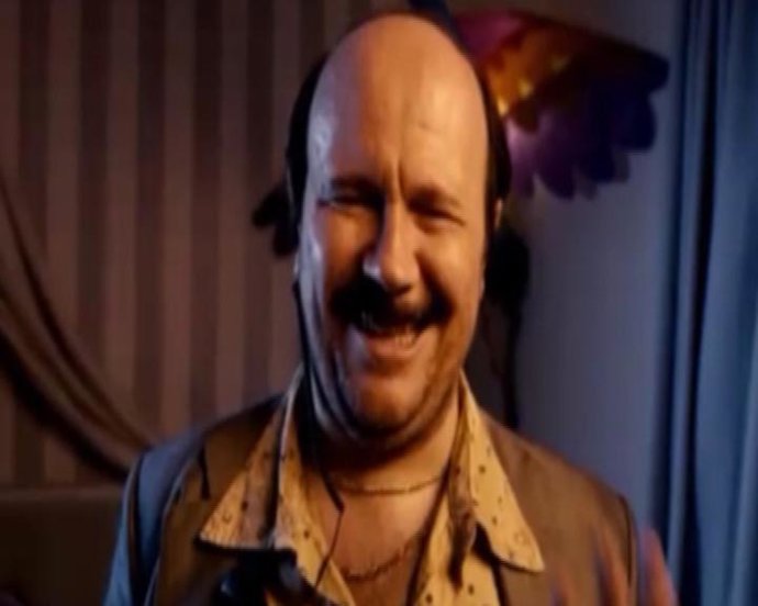 'Torrente 4' arrasa cola taquilla.