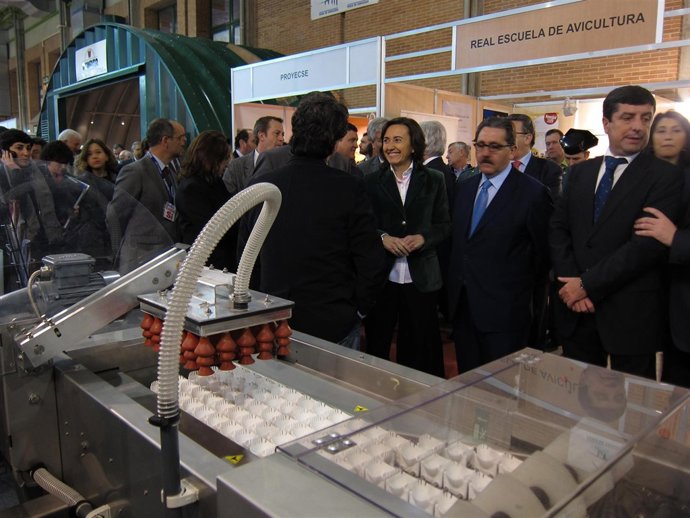 La ministra de Medio Ambiente y Medio Rural y Marino, Rosa Aguilar, inaugura FIM