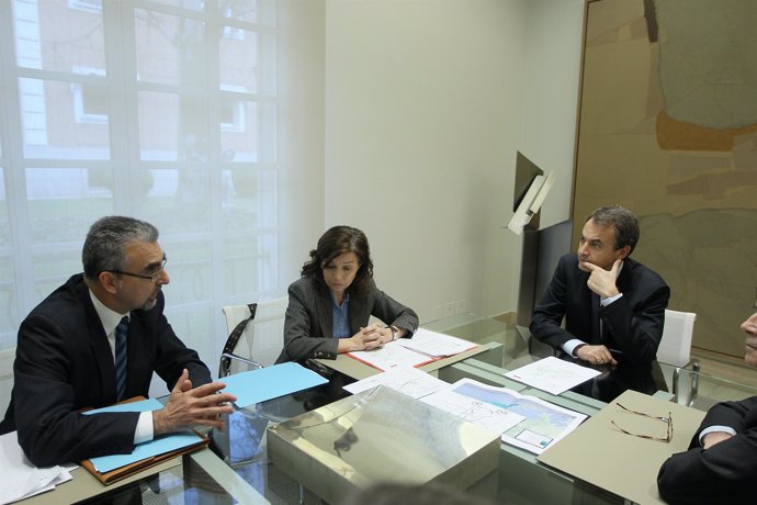 Zapatero se reúne con la presidenta del CSN