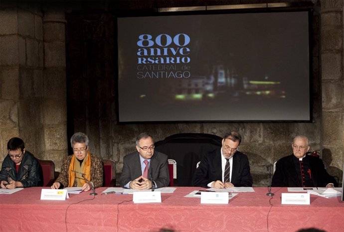 O conselleiro de Cultura e Turismo, Roberto Varela, presentará o programa do 800