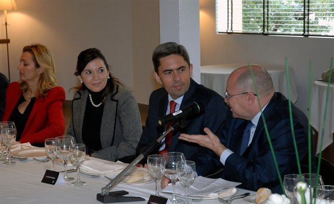 Vicente Rambla, a su llegada a la reunión con el Terciario Avanzado en Elche (Al