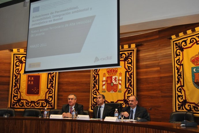 Adif presenta las obras de accesibilidad, permeabilidad e integración paisajísti