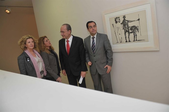 El alcalde ha presentado la muestra 'Picasso. La belleza múltiple'